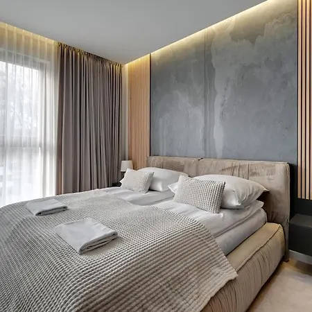 Zajezdnia Wrzeszcz 2 By Grand Apartments Gdansk Exterior photo